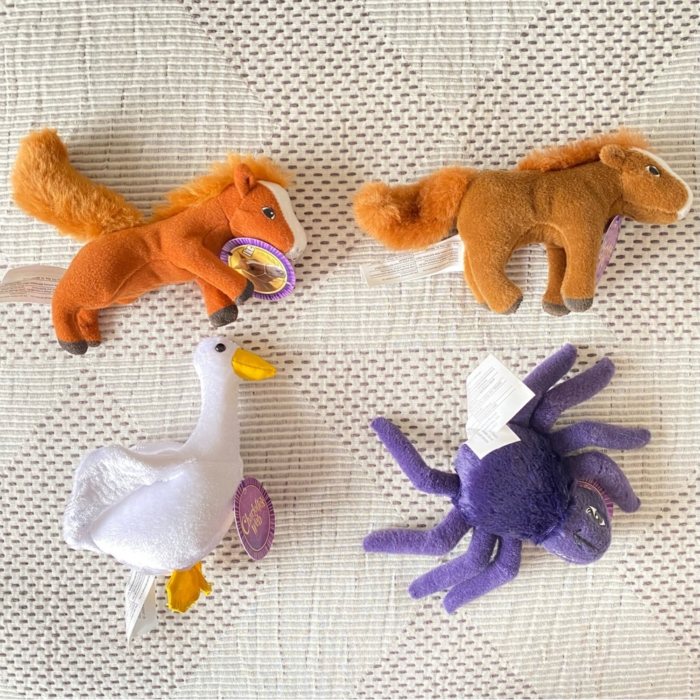 Set of 4 Charlotte’s Web toys - 2006 - Wendy’s 🕸️
